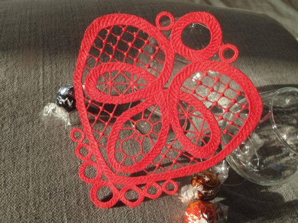 FSL Heart Suncatcher Embroidery Review